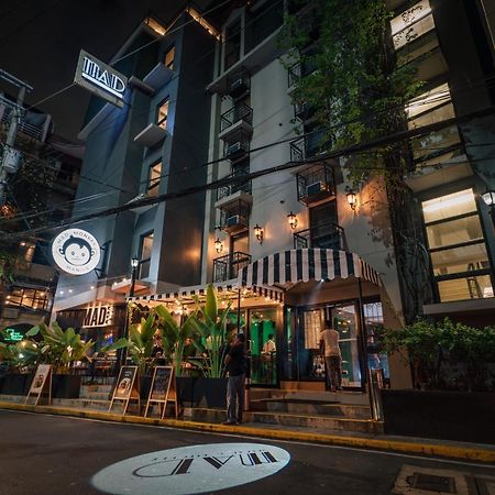 Mad Monkey Manila Hostel Makati City Exterior photo